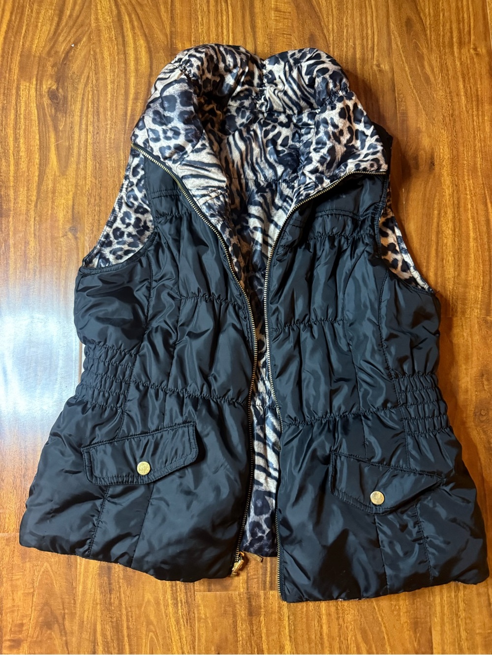 Women’s  Black Puffer Vest with Leopard Print Lining